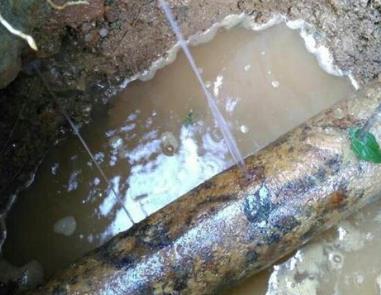 南平市楼顶渗水维修公司分享下地暖漏水的原因及检测方法。